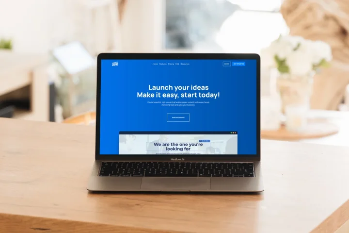 Our user-friendly platform and CMS, Weallspace.